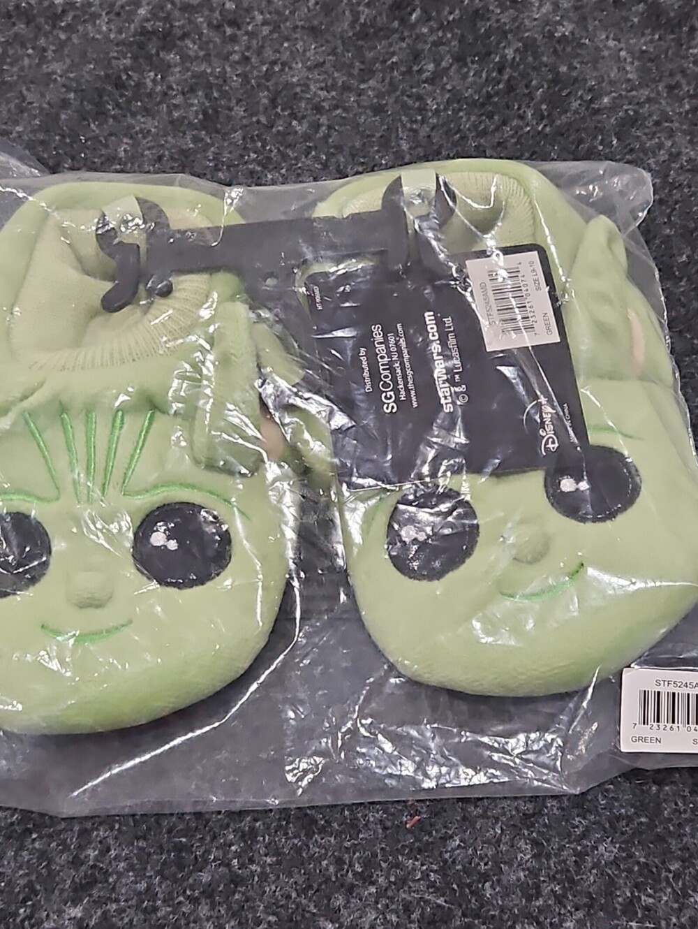 Disney's Star Wars The Mandalorian Baby Yoda Grogu Slippers Kids Size M 9-10